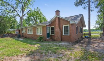 711 Parrish Ave, Adel, GA 31620