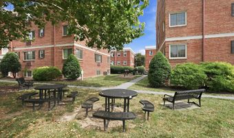 906 S WASHINGTON St S 307, Alexandria, VA 22314