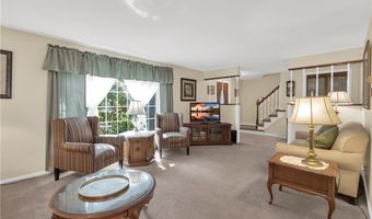 56 LaBelle Ter, Amherst, NY 14228