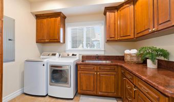 78-7043 Mololani St, Kailua Kona, HI 96740