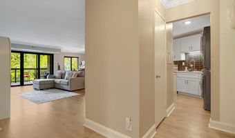 205 YOAKUM Pkwy 314, Alexandria, VA 22304
