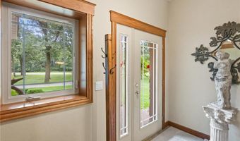 112 Birch Ave, Alexandria, MN 56308