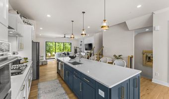 42460 MILDRED LANDING Sq, Ashburn, VA 20148