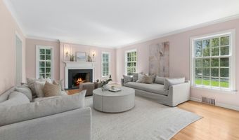 39 Leeuwarden Rd, Darien, CT 06820