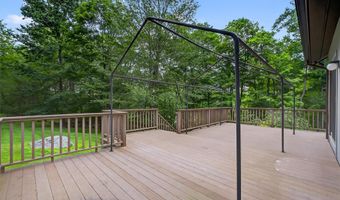 35 Greenlawn Rd, Amawalk, NY 10501