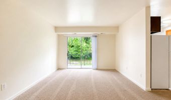 4921 QUARLES St NE 103, Washington, DC 20019