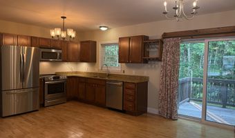 1434 Ohio St, Bangor, ME 04401