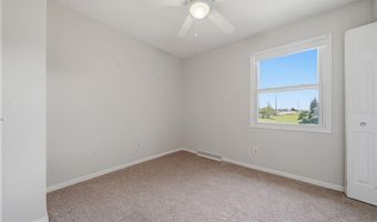 824 S Chillicothe Rd 2, Aurora, OH 44202