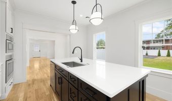 35 Anchor Way, Newport, RI 02840