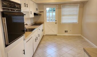 6011 ROOSEVELT St, Bethesda, MD 20817