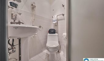 2739 W Liberty St, Allentown, PA 18104
