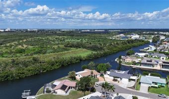 6531 SANTIAGO Ct, Apollo Beach, FL 33572