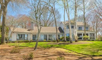 125 Woodruff Ave, Narragansett, RI 02882
