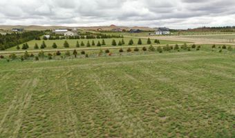 906 7th St NW, Bowman, ND 58623