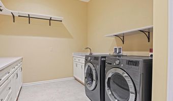 25801 YELLOW BIRCH Ct, Aldie, VA 20105