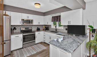 1201 SE Michael Dr, Ankeny, IA 50021