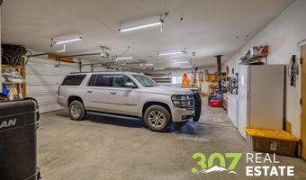 153 E 1st St N, Cowley, WY 82420