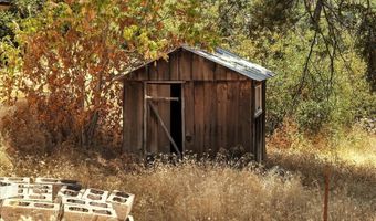 46467 Bissett Station Rd, Ahwahnee, CA 93601