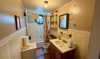 1124 N POINT Rd, Baltimore, MD 21222