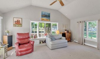133 Brookpark Dr, Amherst, NY 14228
