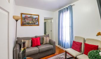 922 PEAR St, Reading, PA 19601
