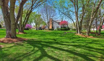 40498 N Sunset Dr, Antioch, IL 60002