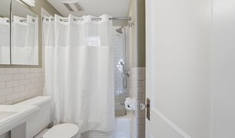 510 26TH Rd S, Arlington, VA 22202
