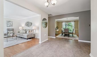 6102 GALLERY St, Bowie, MD 20720