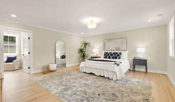 10700 ALLOWAY Dr, Potomac, MD 20854