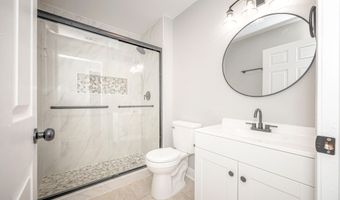 345 Bowen St, Biloxi, MS 39530