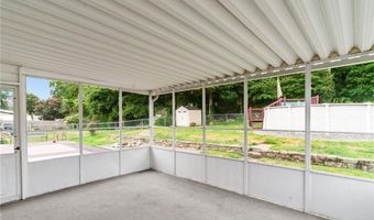 11 Red Robin Rd, Cranston, RI 02920