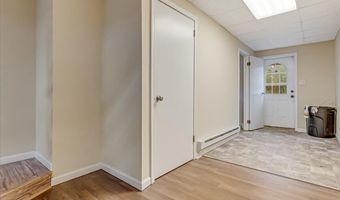 1842 Glacier Dr, Blakeslee, PA 18610