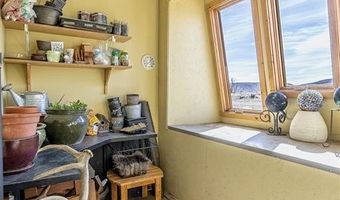312 Road 8VE, Clark, WY 82435