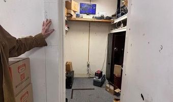 735 Park Dr, Alton, IL 62002