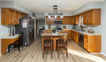 305 NE Mandy Ln, Ankeny, IA 50021