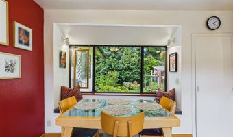 402 Tanglewood Rd, Arcata, CA 95521