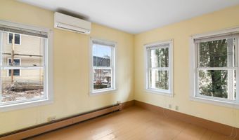 219 High St 3, Brattleboro, VT 05301