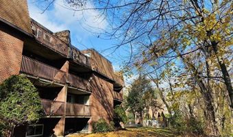 144 Kenrick St 34, Boston, MA 02135