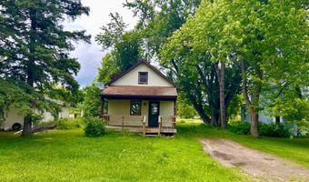 7916 MAPLE St, Argonne, WI 54511
