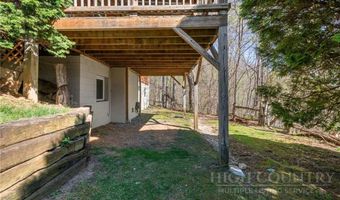 184 Dutch Treat Rd, Banner Elk, NC 28604