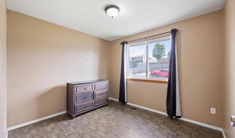1103 Christopher Ln, Benton City, WA 99320