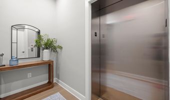 43442 CROSON Ln 100, Ashburn, VA 20148