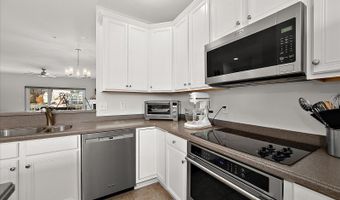 10900 HOLYSTONE Ln 503, Berlin, MD 21811