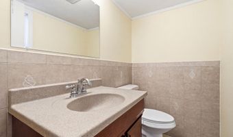 1016 Longboat Ave, Beachwood, NJ 08722