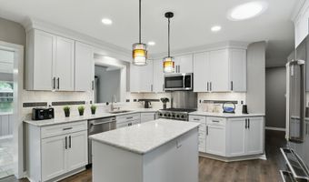 8635 Bishops Ln, Indianapolis, IN 46217