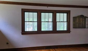 309 5th St SW, Austin, MN 55912