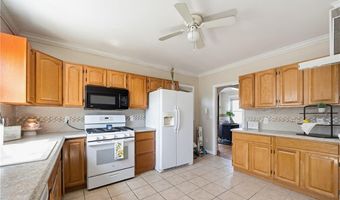 525 Willett Ave, East Providence, RI 02915