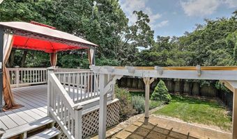 135 Foote St, Barrington, RI 02806