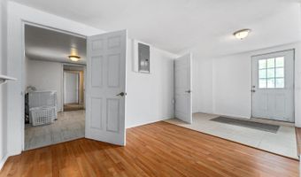 55119 5TH St, Astor, FL 32102