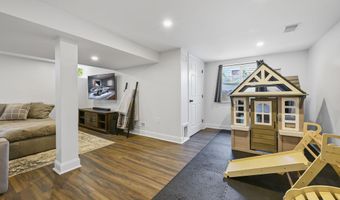 559 CABOT Dr, Hockessin, DE 19707